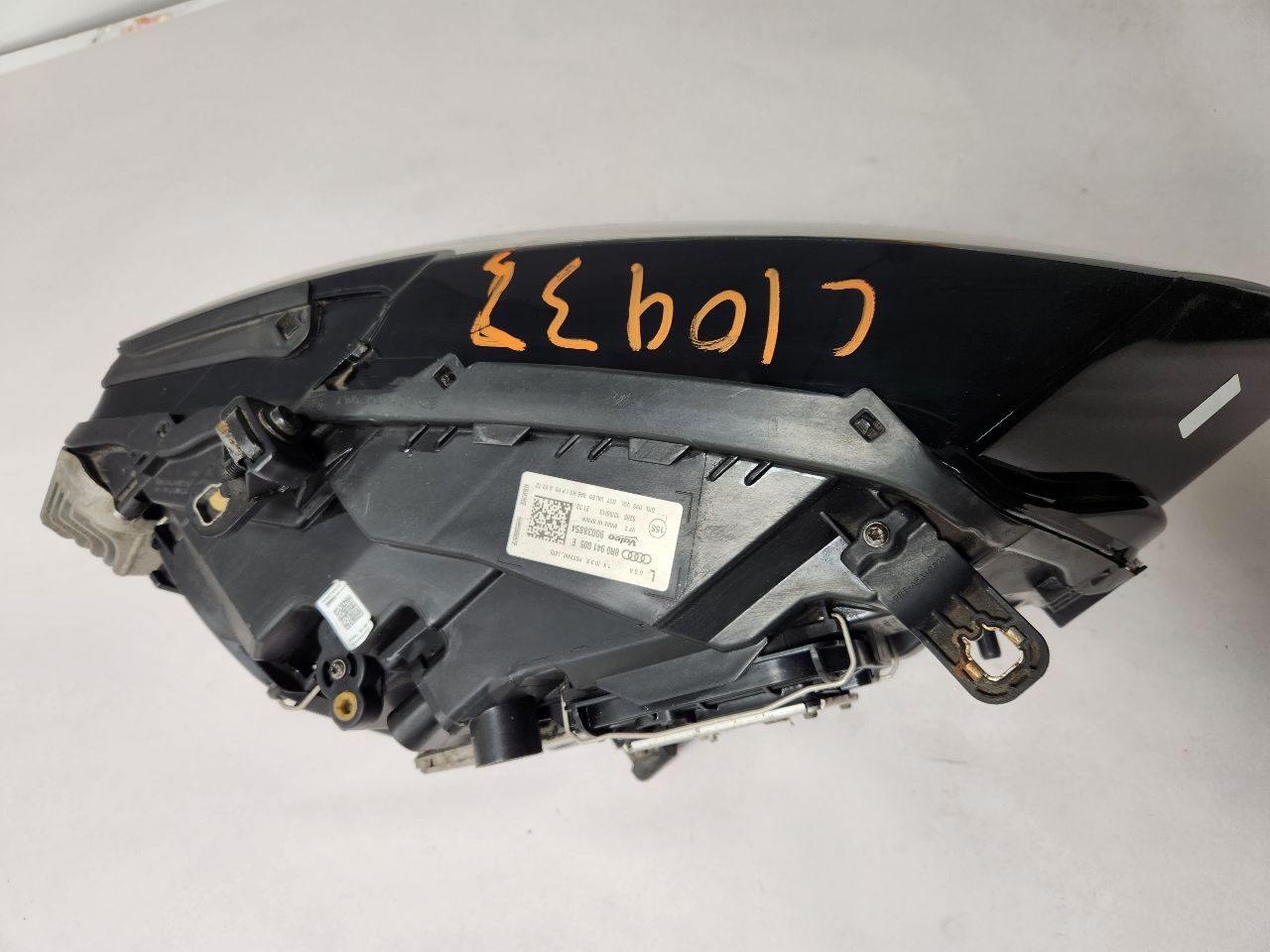 2014 AUDI Q5 6cyl Supercharged 3.0 Left HEADLAMP ASSEMBLY - 381913 — photo 4