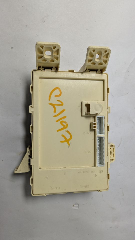 2012 HYUNDAI VELOSTER 1.6L 4cyl Gasoline Fuse Box, Engine - 381942 — photo 6