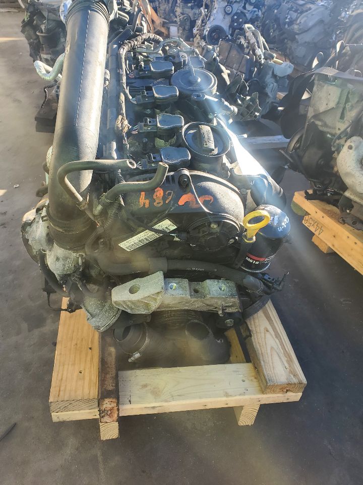 2016 VOLKSWAGEN TIGUAN 4cyl Gasoline Turbo 2.0 ENGINE ASSEMBLY - 381951