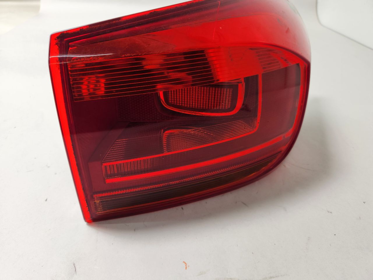2016 VOLKSWAGEN TIGUAN 4cyl Gasoline Turbo 2.0 Right TAIL LAMP - 381964