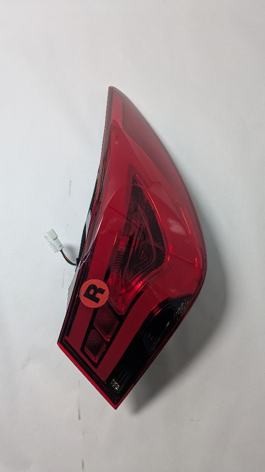 2013 HYUNDAI SONATA 4cyl Gasoline 2.4 PZEV Right TAIL LAMP - 382028