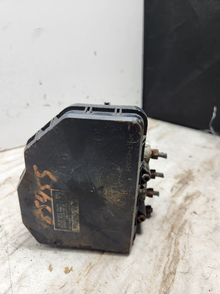 2011 TOYOTA SIENNA Anti-lock Brake Pts - 382219