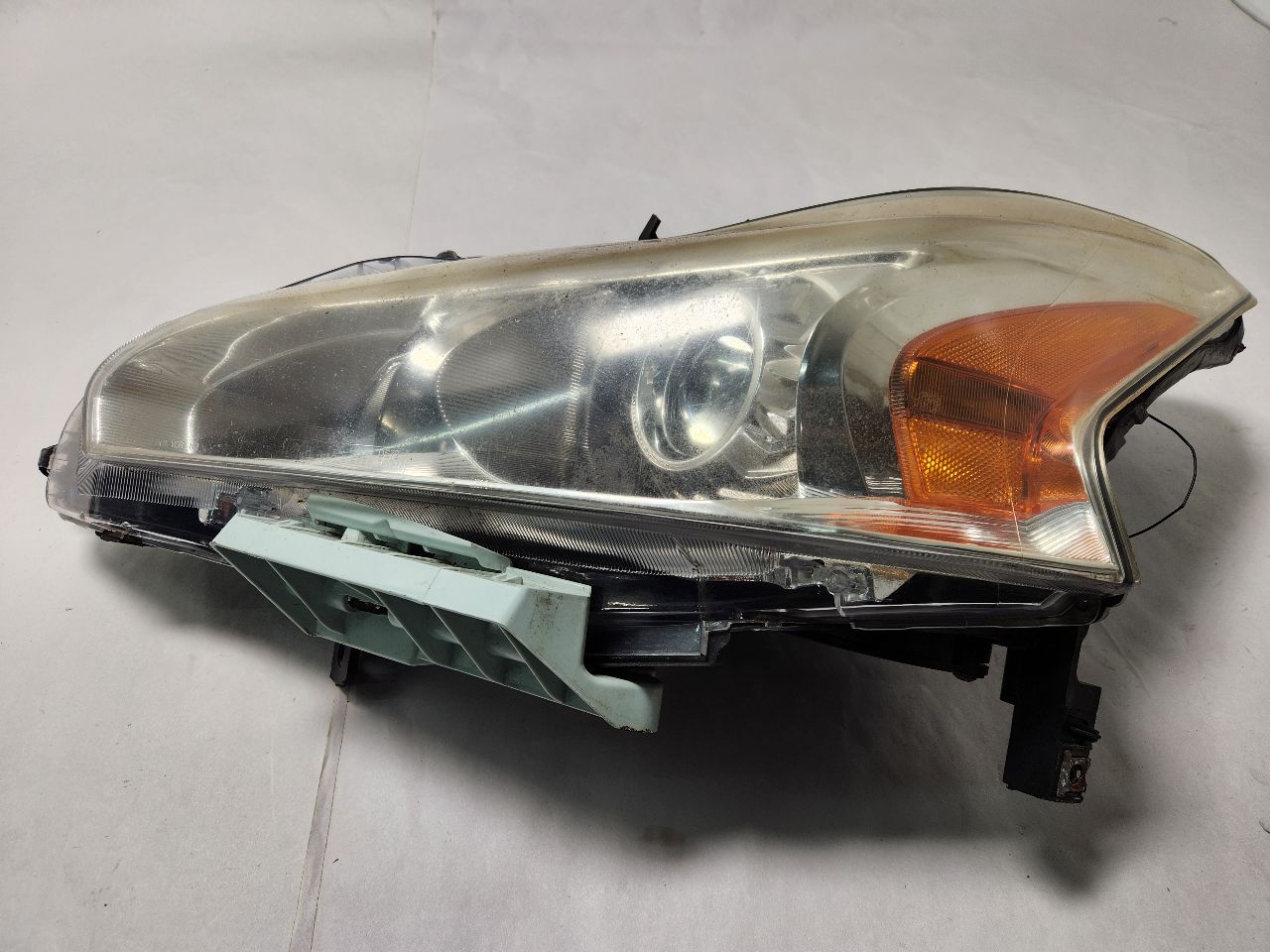 2013 NISSAN ALTIMA 4cyl Gasoline 2.5 DOHC Left HEADLAMP ASSEMBLY - 382301