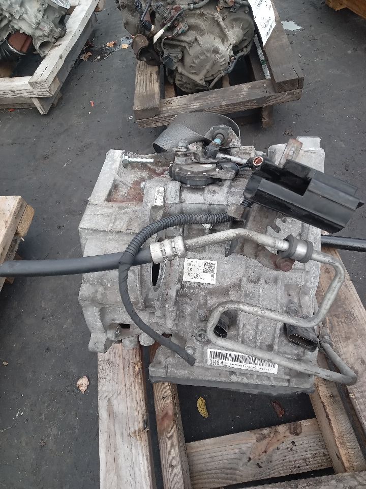 2014 VOLKSWAGEN JETTA 4cyl Gasoline 2.0 Transmiss,Transaxle - 382408 — photo 2