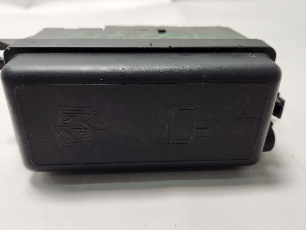 2009 MINI COOPER COOPER 4cyl Gasoline 1.6 Fuse Box, Engine - 382454 — photo 8