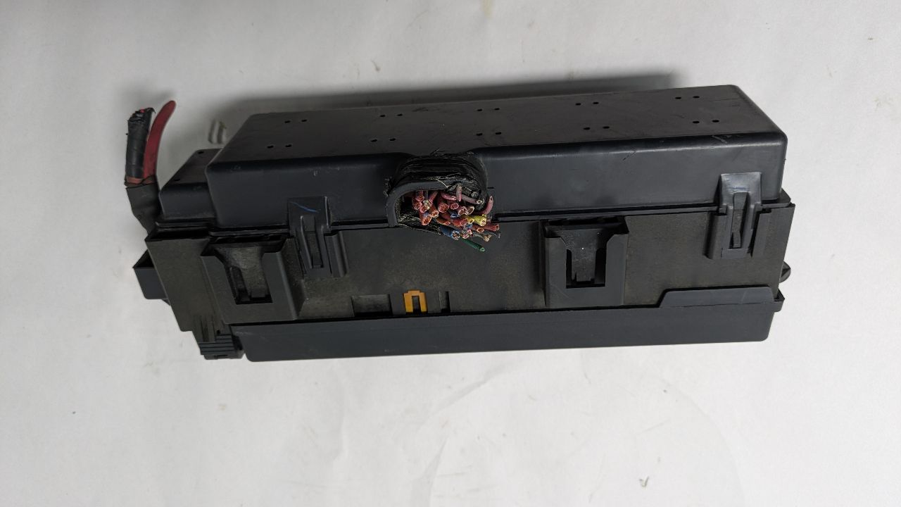 2004 DODGE DURANGO 8cyl Gasoline 4.7 Fuse Box, Engine - 382473 — photo 2