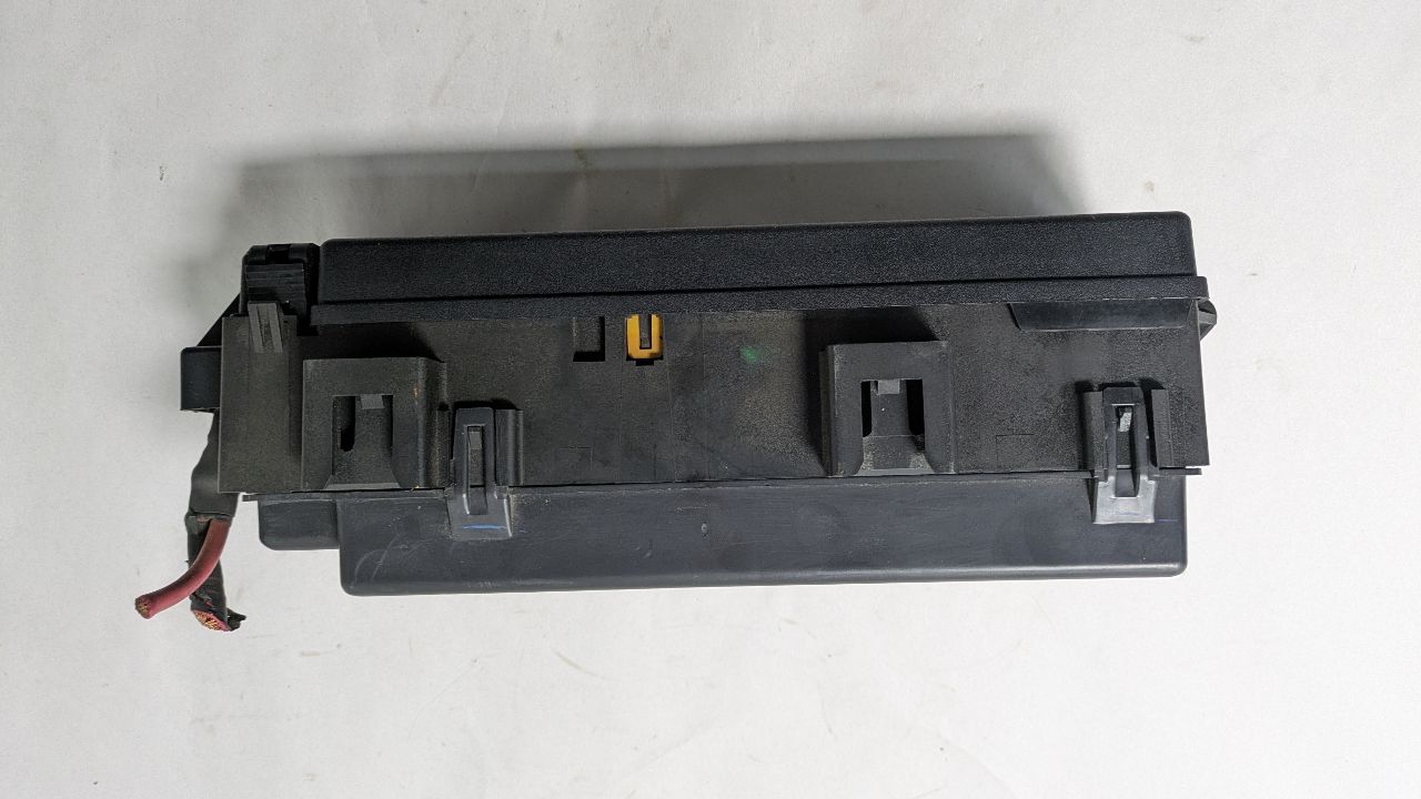 2004 DODGE DURANGO 8cyl Gasoline 4.7 Fuse Box, Engine - 382473 — photo 4