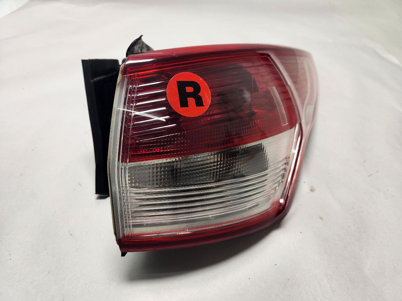 2015 FORD ESCAPE 4cyl 1.6 EcoBoost Right TAIL LAMP - 382532 — photo 1
