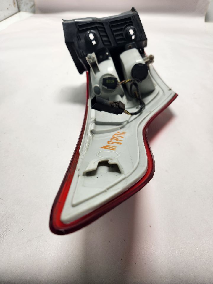 2015 FORD ESCAPE 4cyl 1.6 EcoBoost Right TAIL LAMP - 382532 — photo 4
