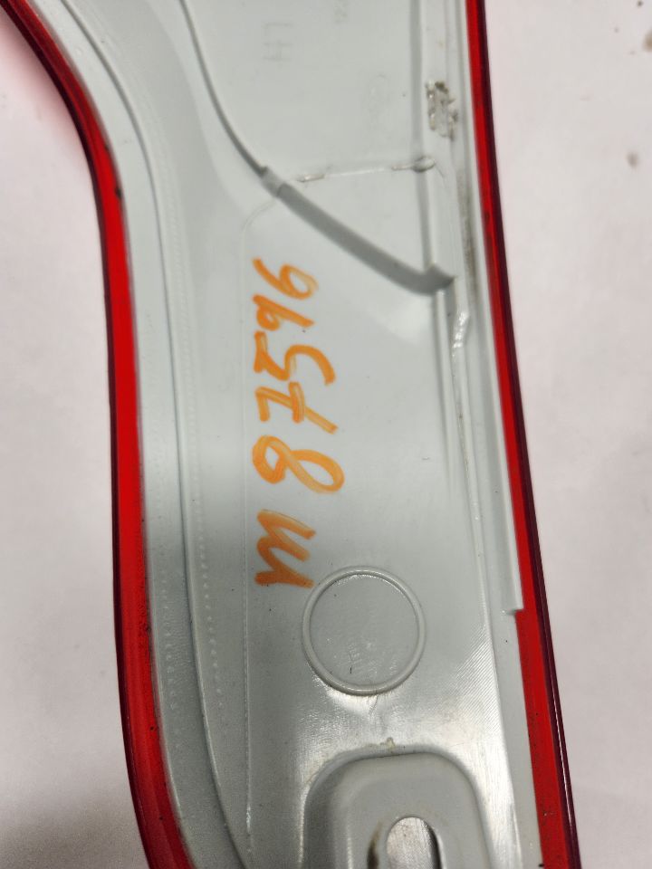 2015 FORD ESCAPE 4cyl 1.6 EcoBoost Left TAIL LAMP - 382533 — photo 5