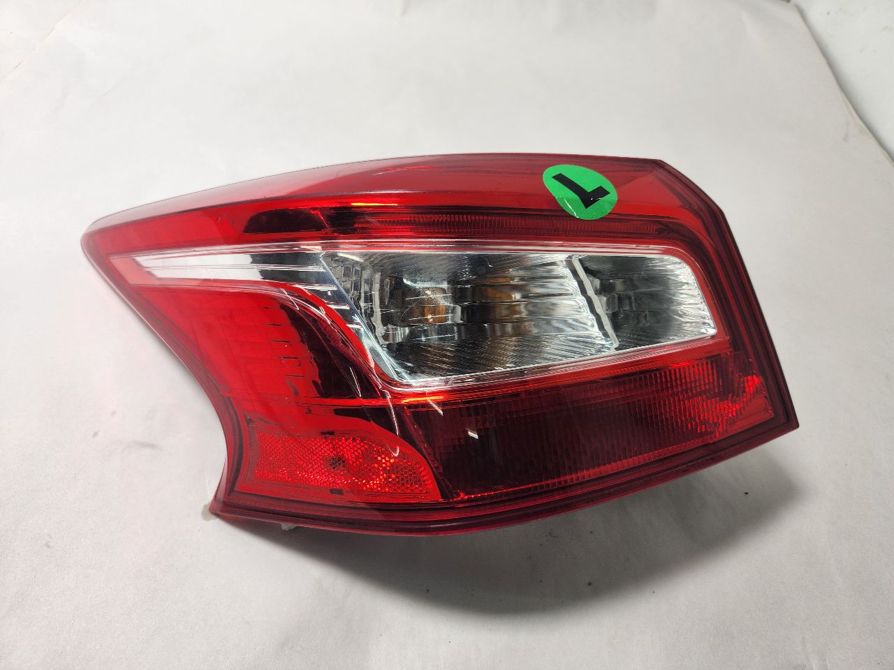 2016 NISSAN SENTRA 4cyl Gasoline 1.8 Left TAIL LAMP - 382980