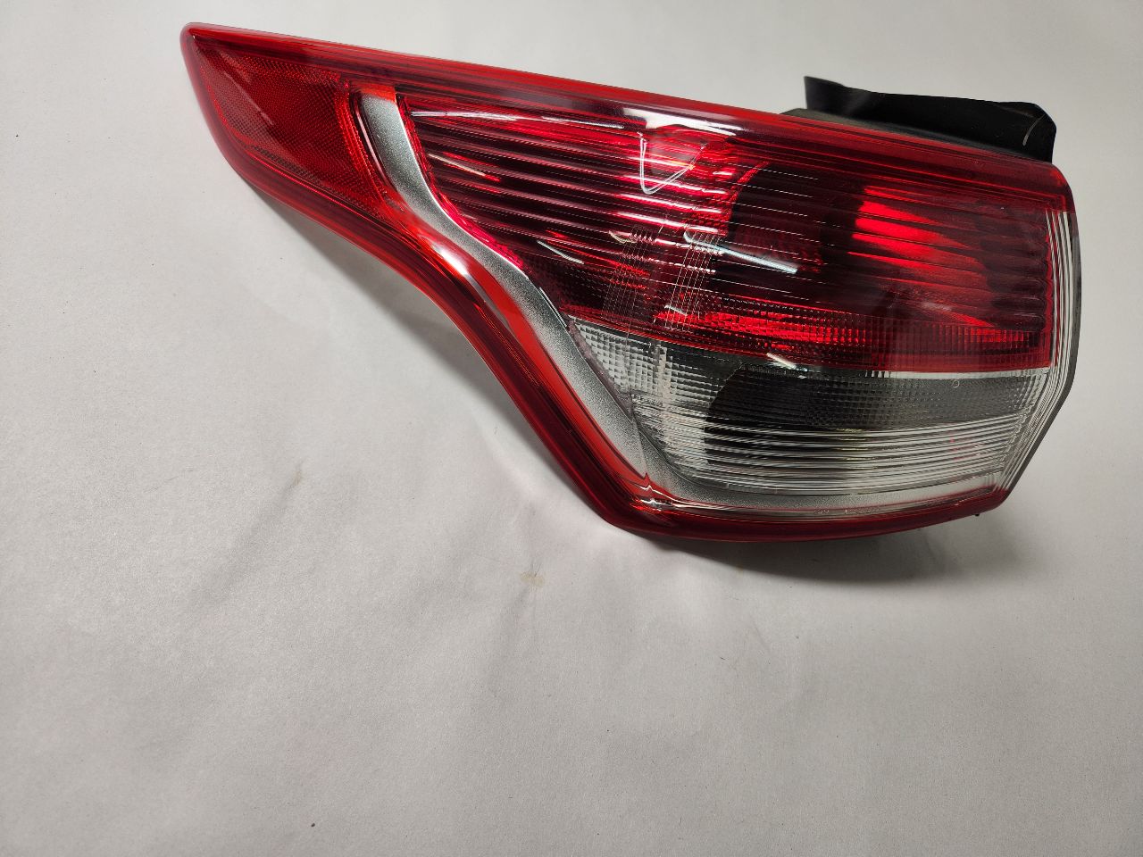 2014 FORD ESCAPE 4cyl 1.6 EcoBoost Left TAIL LAMP - 383056 — photo 1