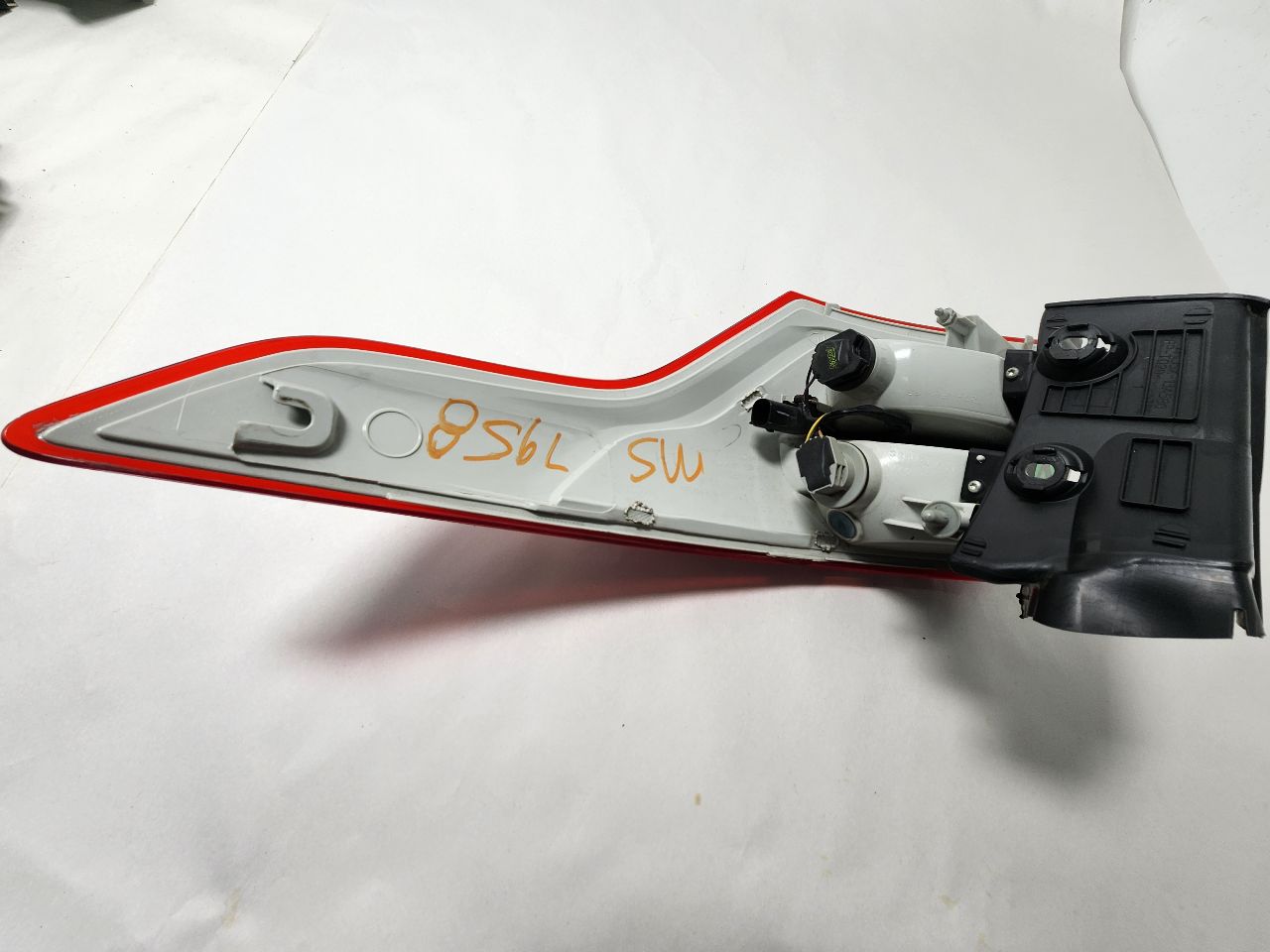 2014 FORD ESCAPE 4cyl 1.6 EcoBoost Left TAIL LAMP - 383056 — photo 3