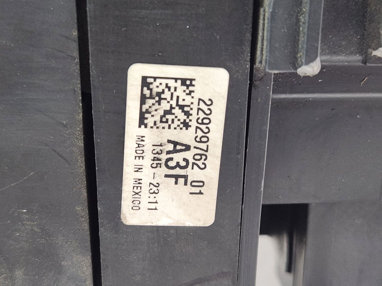2015 GMC TERRAIN 4cyl Gasoline 2.4 Fuse Box, Engine - 383530 — photo 4