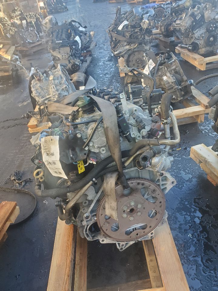 2015 GMC TERRAIN 4cyl Gasoline 2.4 ENGINE ASSEMBLY - 383537