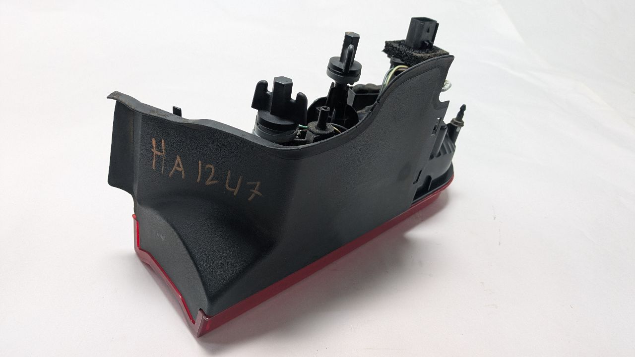 2011 DODGE CHALLENGER 6cyl Gasoline 3.6 Left TAIL LAMP - 383657 — photo 4