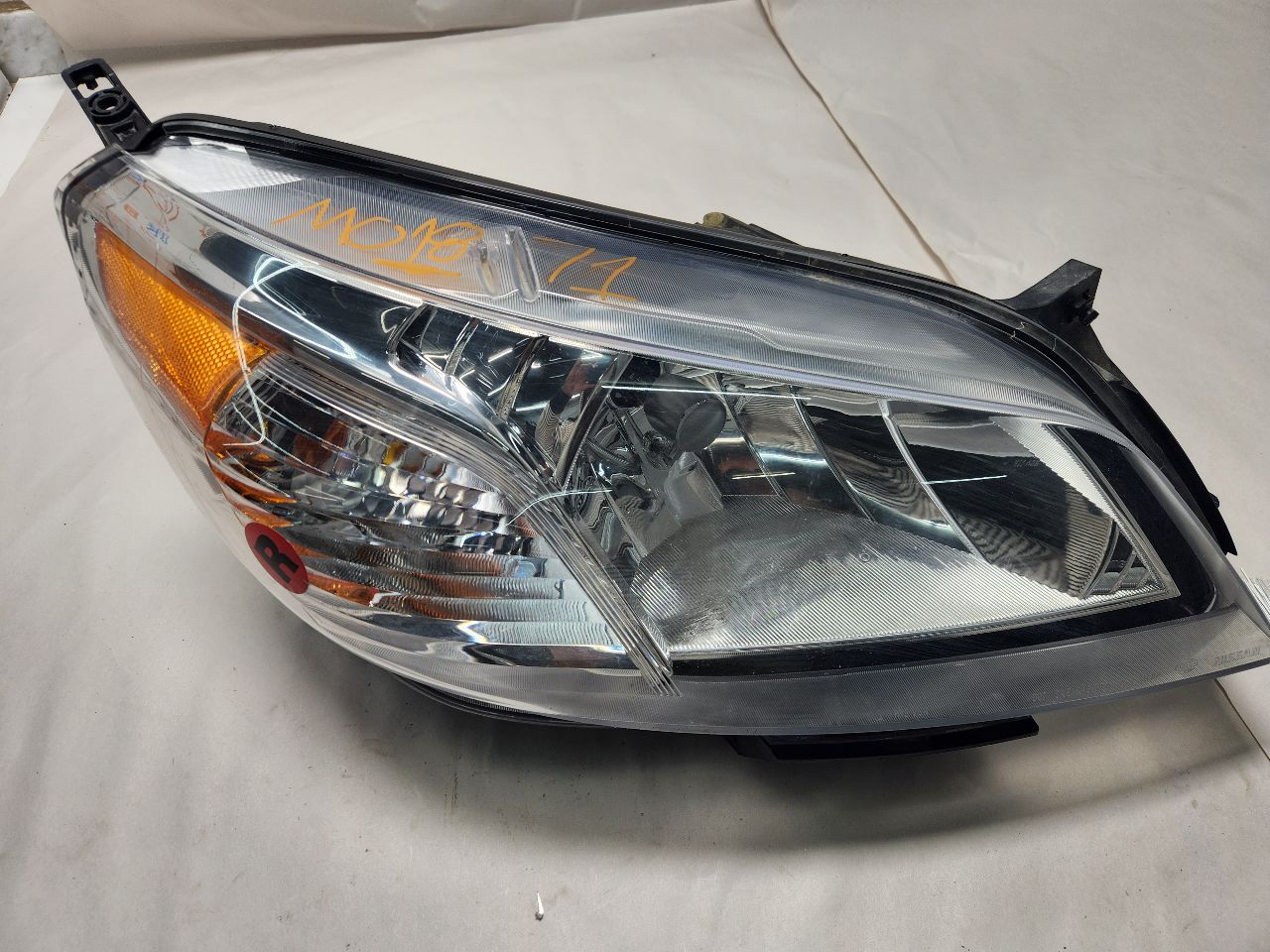 2017 NISSAN NV200 2.0L 4cyl Gasoline VVT Right HEADLAMP ASSEMBLY - 383865