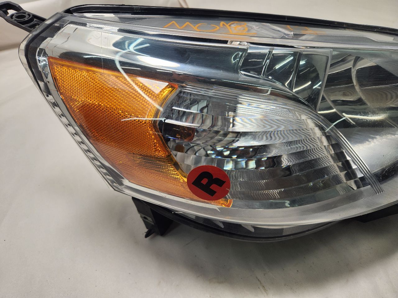 2017 NISSAN NV200 2.0L 4cyl Gasoline VVT Right HEADLAMP ASSEMBLY - 383865 — photo 2