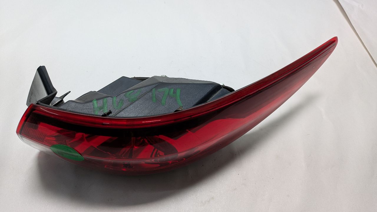 2015 MAZDA 6 4cyl Gasoline 2.5 DOHC Right TAIL LAMP - 384038 — photo 2
