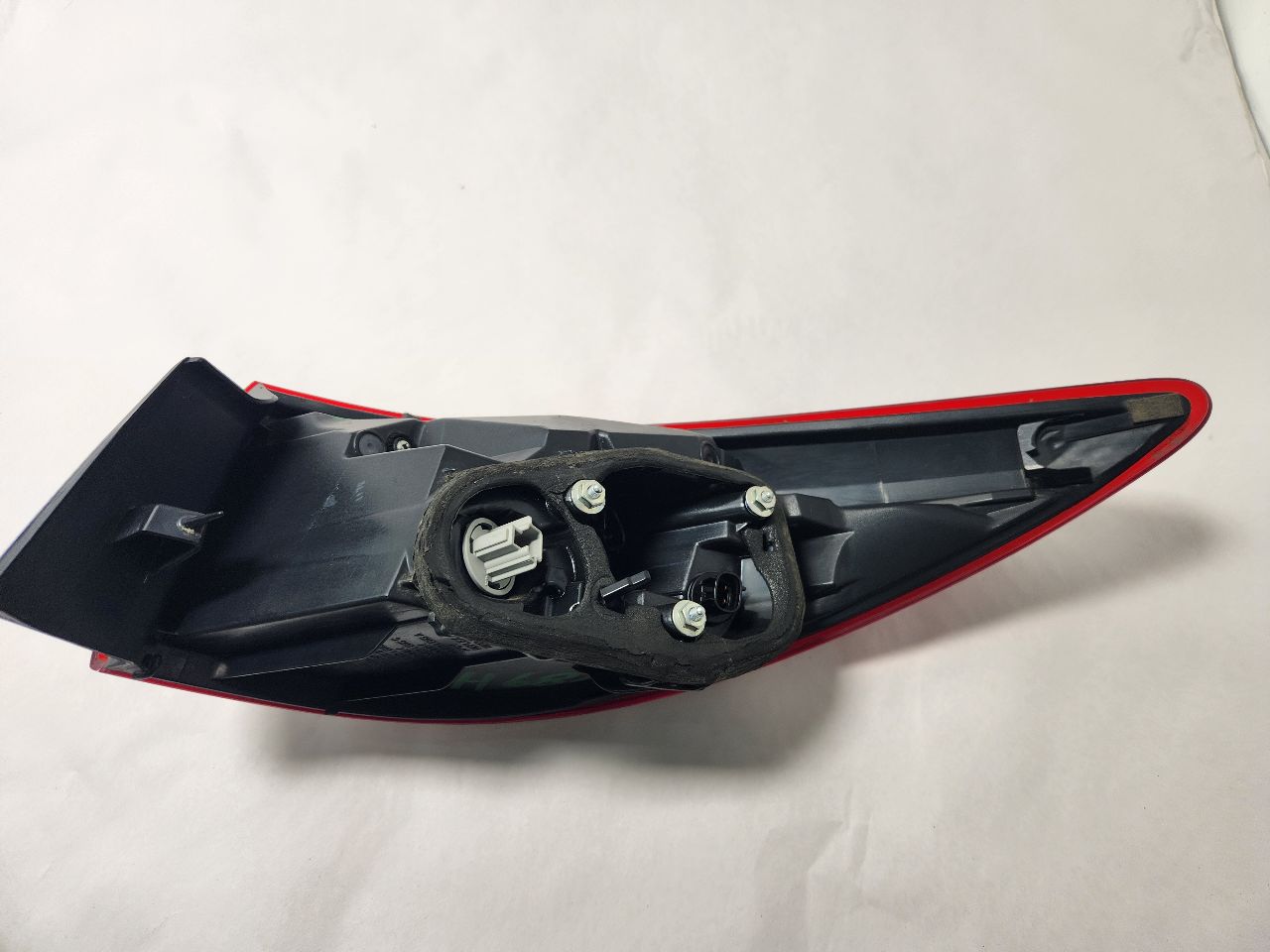 2015 MAZDA 6 4cyl Gasoline 2.5 DOHC Left TAIL LAMP - 384040 — photo 3