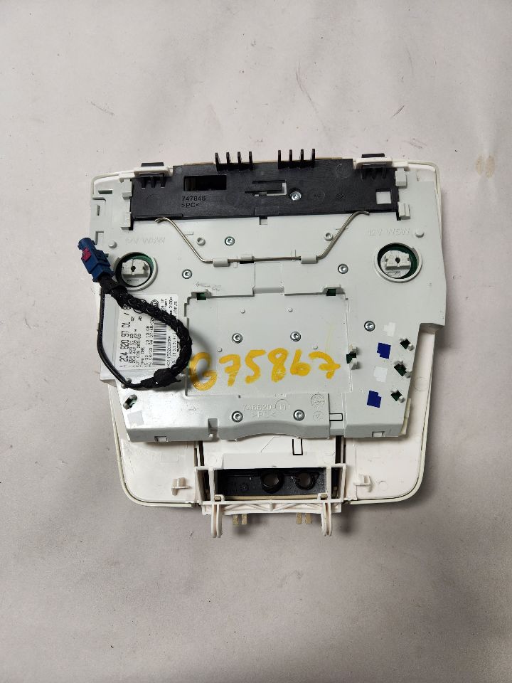2009 MERCEDES-BENZ C-CLASS 6cyl Gasoline 3.0 Flex Console, Front - 384056 — photo 2