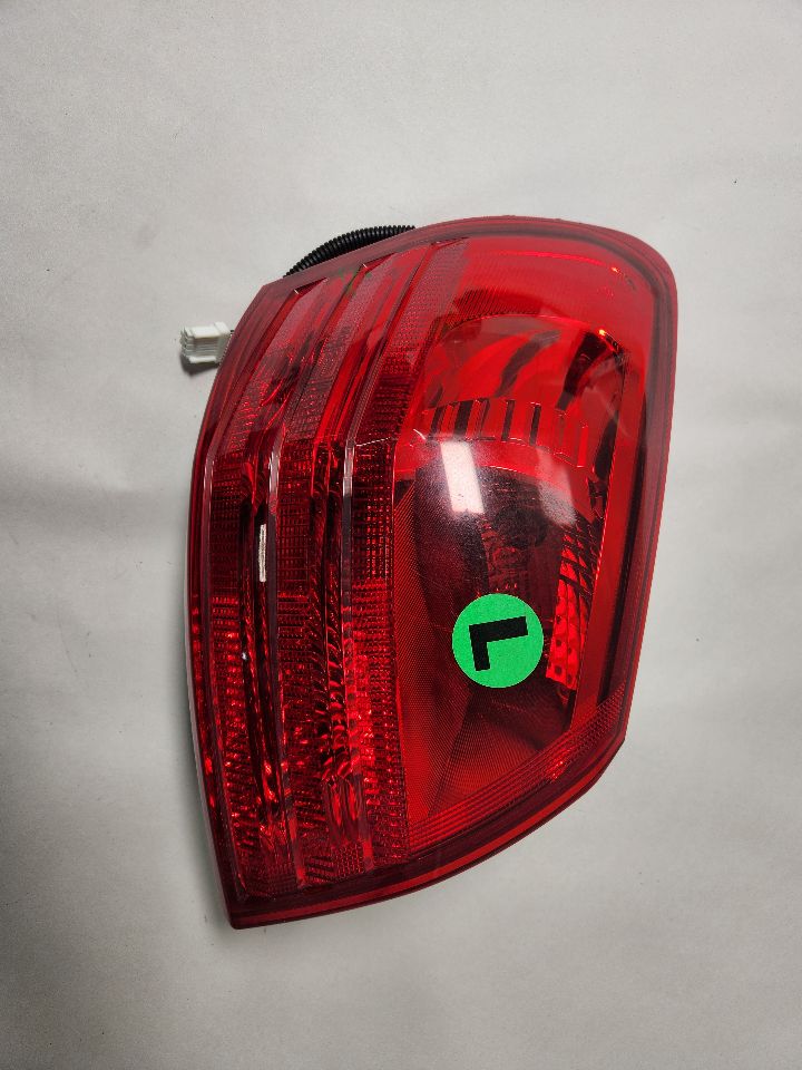 2013 NISSAN ROGUE 4cyl Gasoline 2.5 DOHC Left TAIL LAMP - 384078