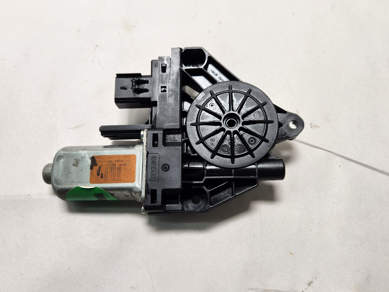 2012 DODGE DURANGO 6cyl Gasoline 3.6 Left DOOR WINDOW REG, FR - 384146 — photo 5