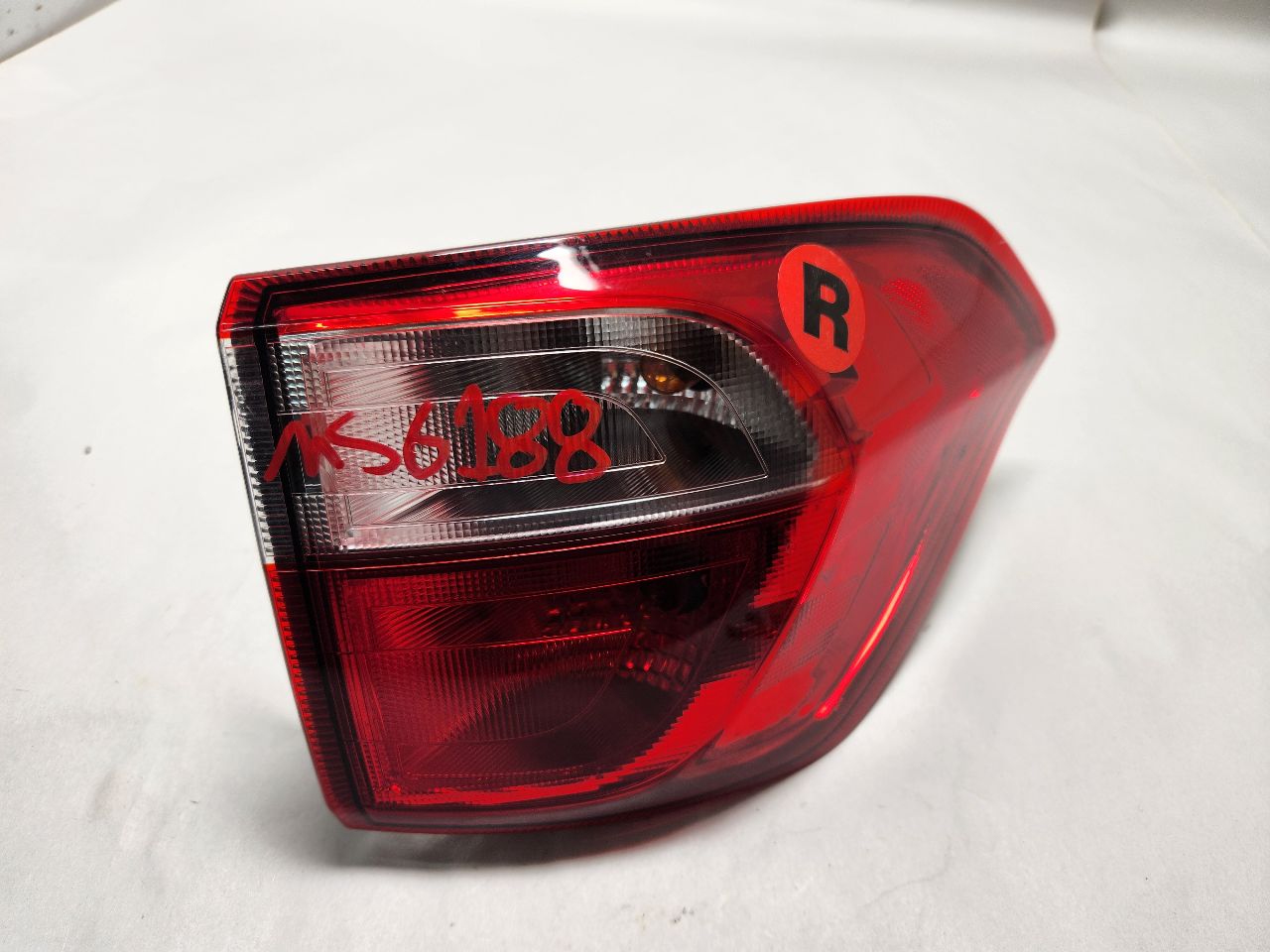 2019 FORD ECOSPORT 2.0L 4cyl Gasoline VVT Right TAIL LAMP - 384165