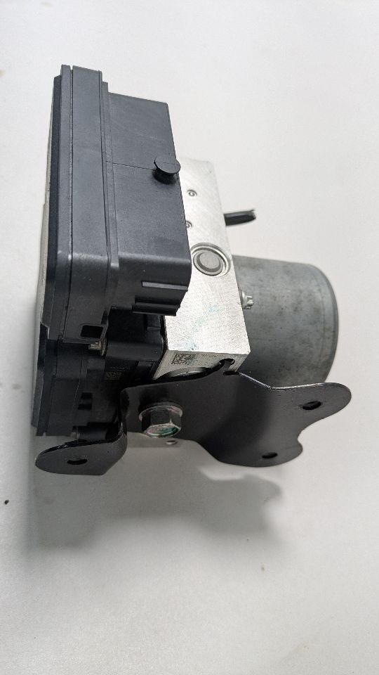 2025 HONDA HR-V 2.0L 4cyl Gasoline Anti-lock Brake Pts - 384299 — photo 4