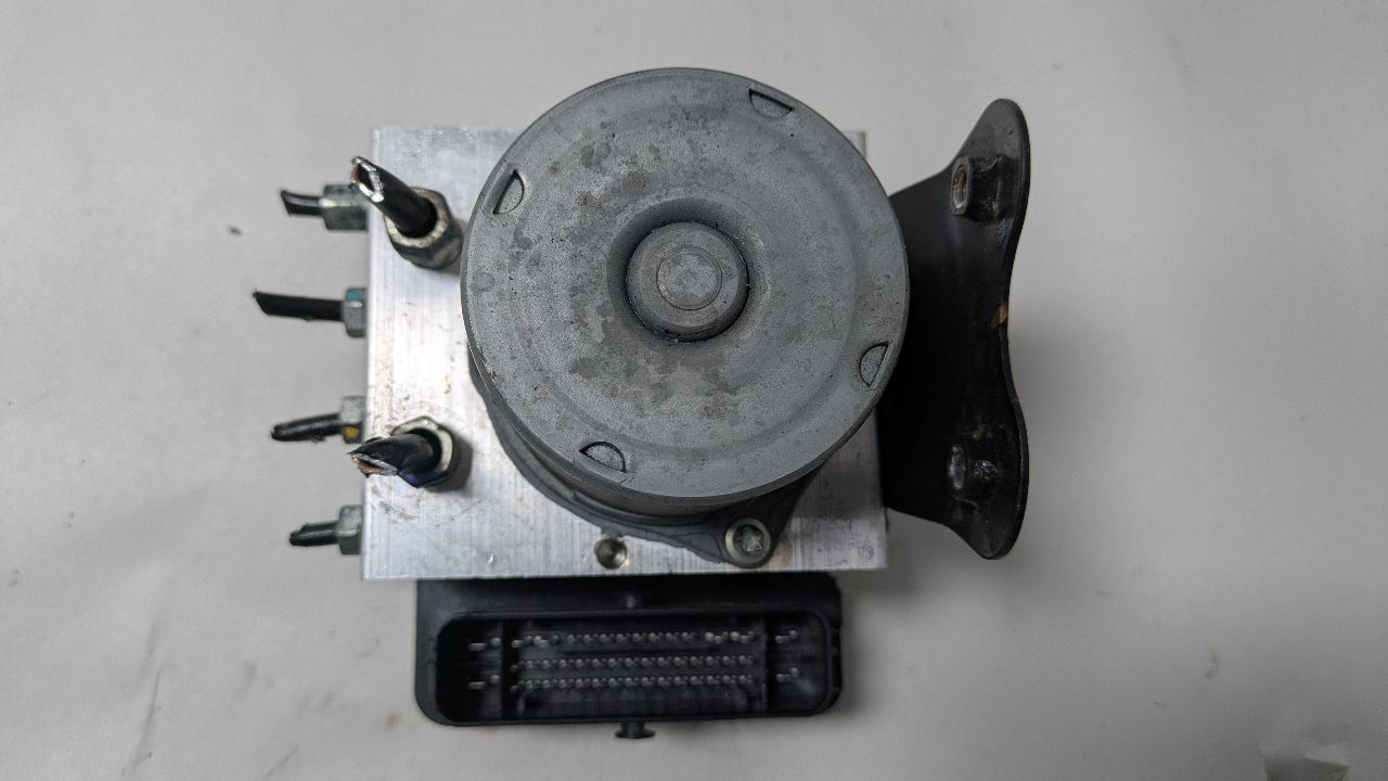 2025 HONDA HR-V 2.0L 4cyl Gasoline Anti-lock Brake Pts - 384299 — photo 6