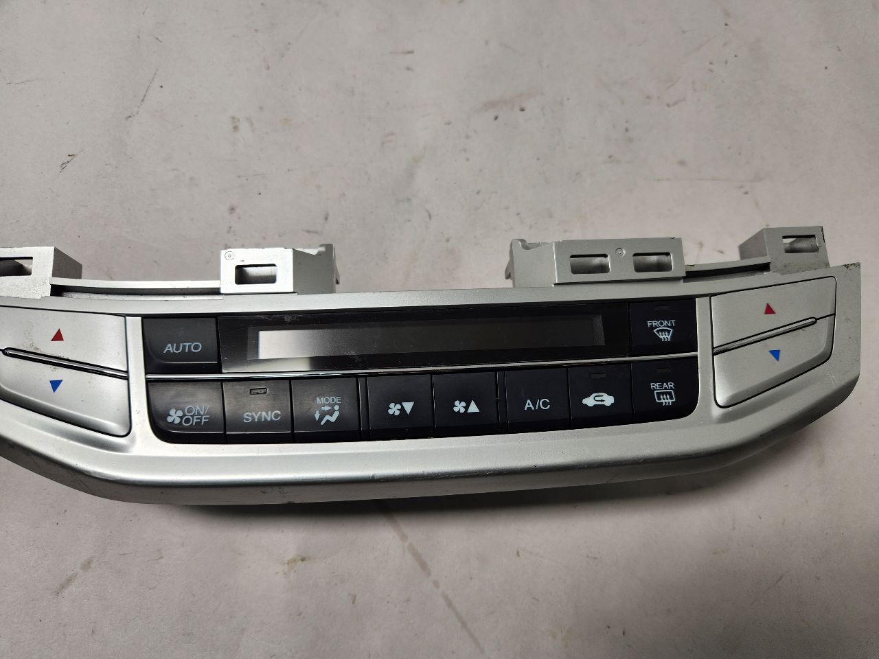 2015 HONDA ACCORD 4cyl Gasoline 2.4 TEMP CONTROL - 384419 — photo 1