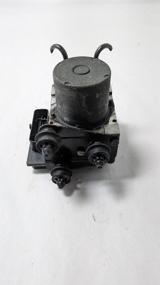 2011 AUDI A4 4cyl Gasoline Turbo 2.0 Anti-lock Brake Pts - 384646