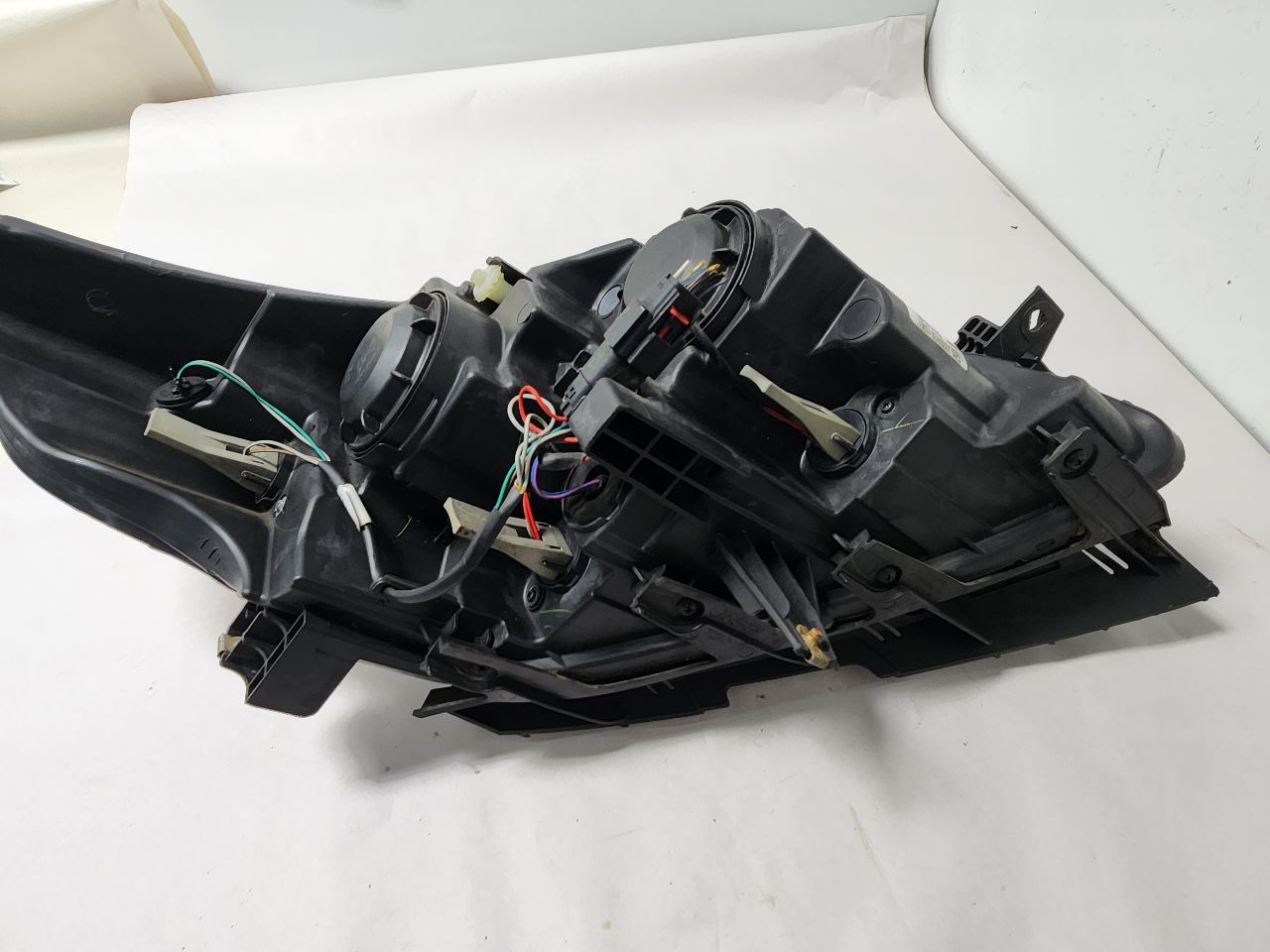 2016 CHEVROLET MALIBU 4cyl Gasoline 2.5 DOHC Left HEADLAMP ASSEMBLY - 385156 — photo 6