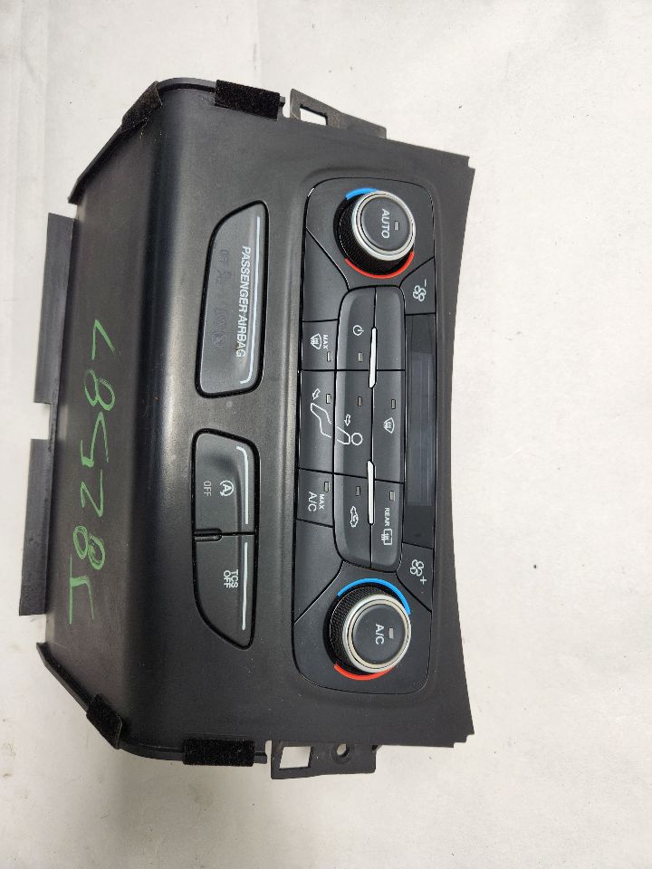 2017 FORD ESCAPE 4cyl Gasoline Turbo 1.5 TEMP CONTROL - 385191 — photo 2