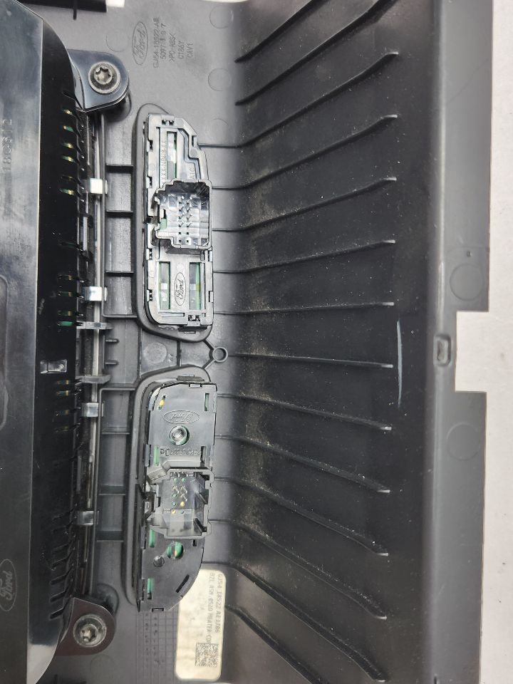 2017 FORD ESCAPE 4cyl Gasoline Turbo 1.5 TEMP CONTROL - 385191 — photo 5