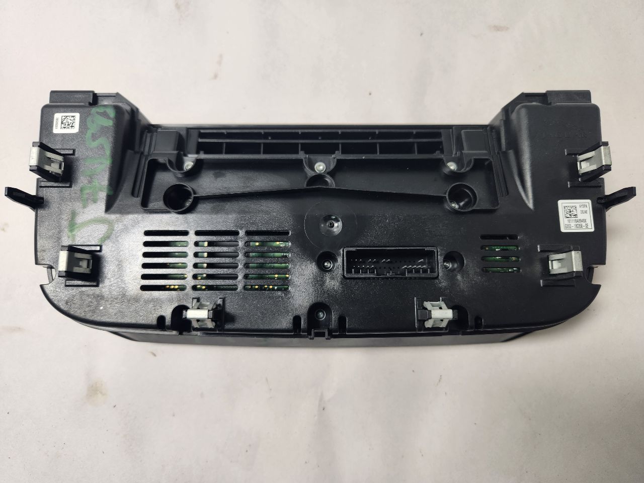 2017 JAGUAR XE 4cyl Diesel Turbo 2.0 TEMP CONTROL - 385234 — photo 3
