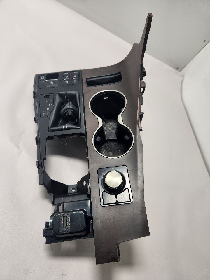 2022 LEXUS RX450H 3.5L 6cyl Hybrid Console, Front - 385273