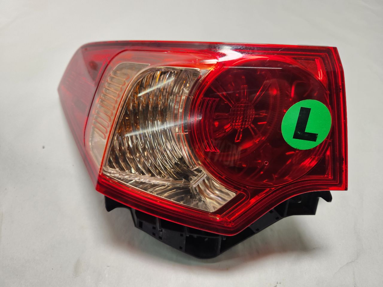 2012 ACURA TSX 2.4L 4cyl Gasoline VVT Left TAIL LAMP - 385294