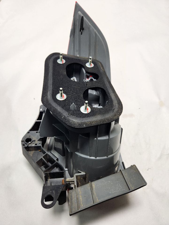 2012 ACURA TSX 2.4L 4cyl Gasoline VVT Right TAIL LAMP - 385295