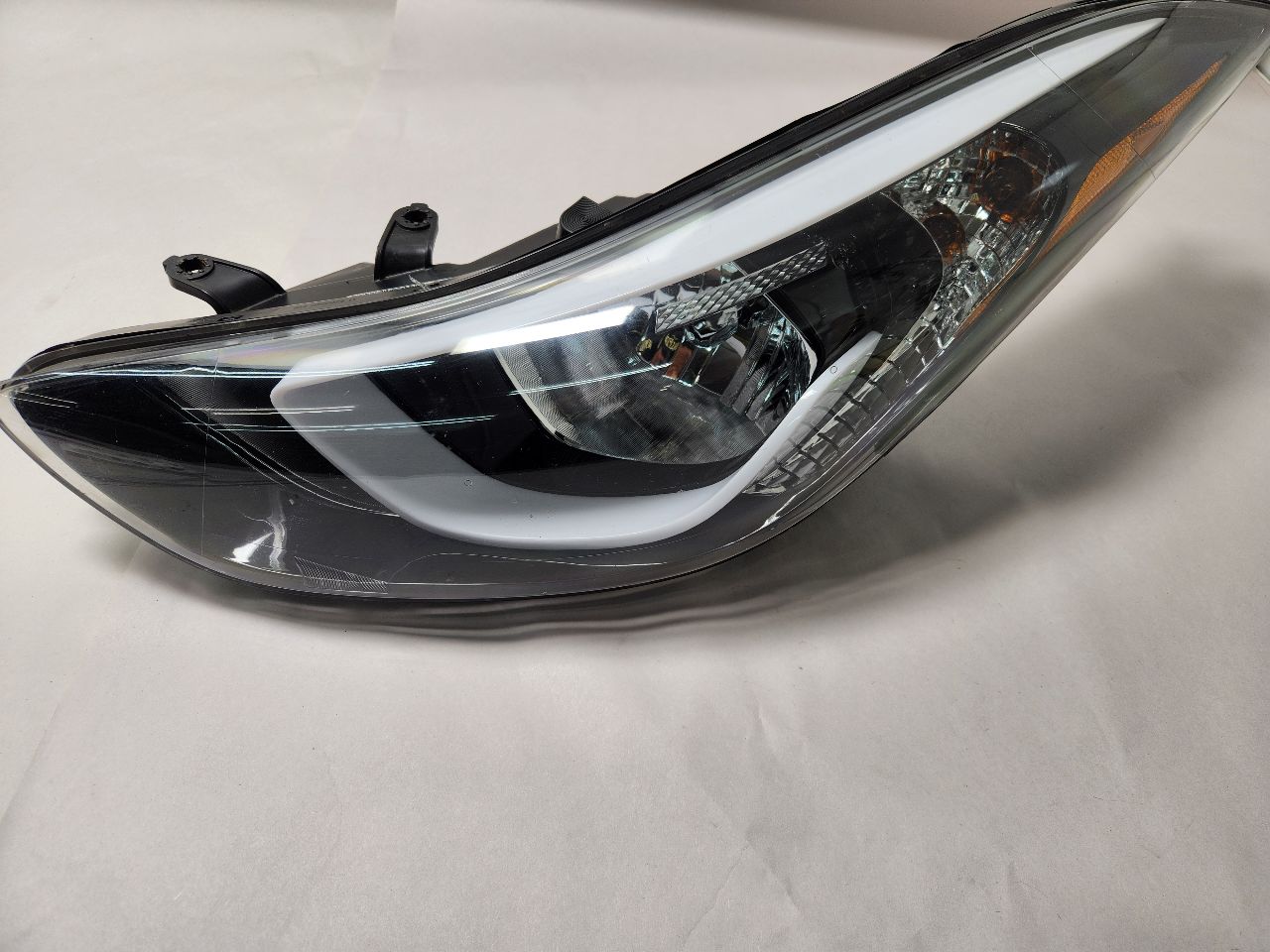 2016 HYUNDAI ELANTRA Right HEADLAMP ASSEMBLY - 385395