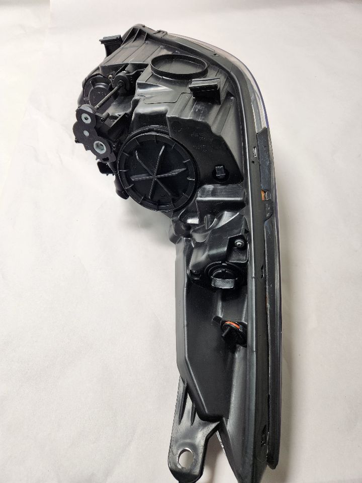 2016 HYUNDAI ELANTRA Right HEADLAMP ASSEMBLY - 385395 — photo 6