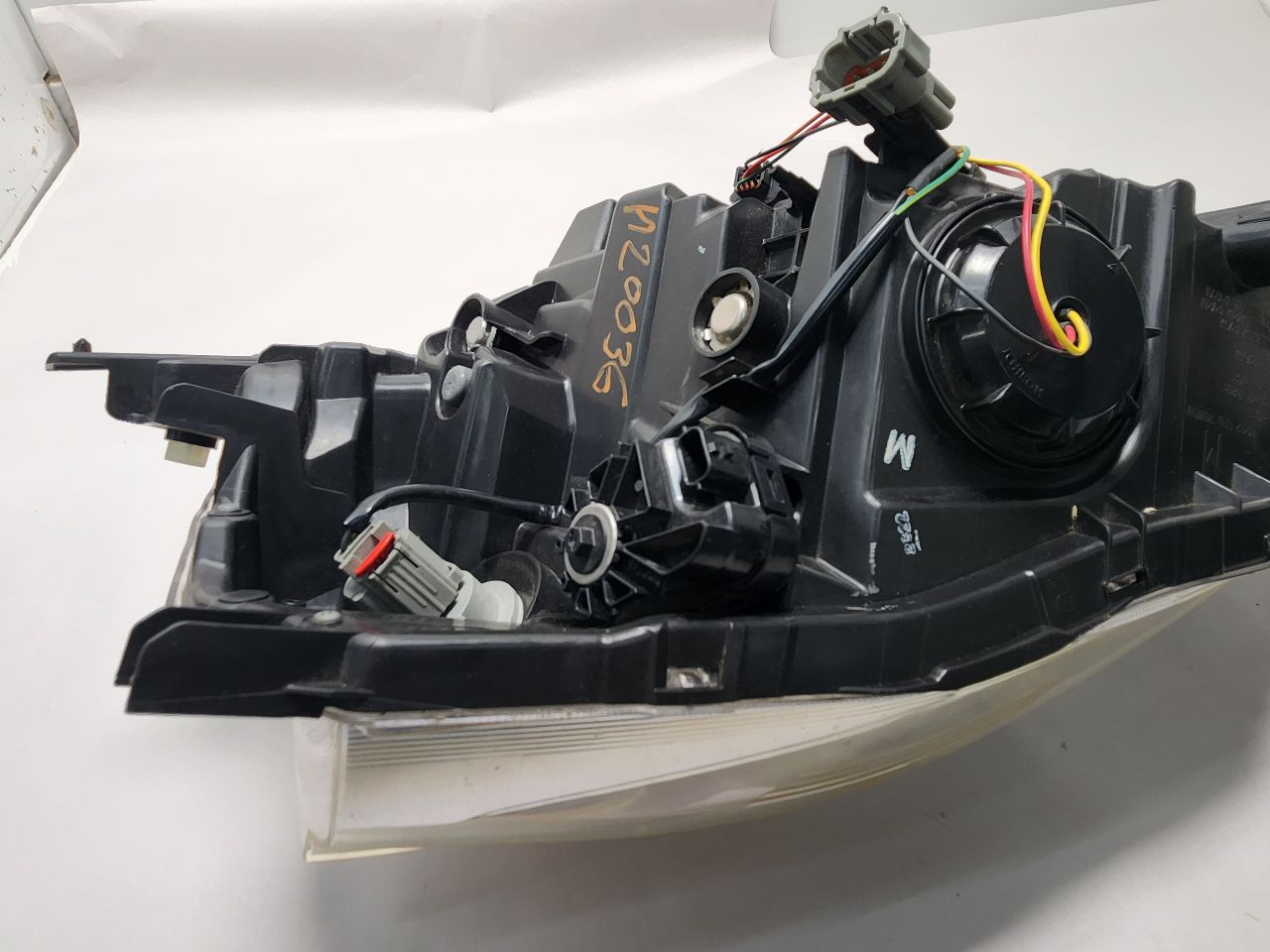 2013 NISSAN LEAF L Ucyl Right HEADLAMP ASSEMBLY - 385488 — photo 7