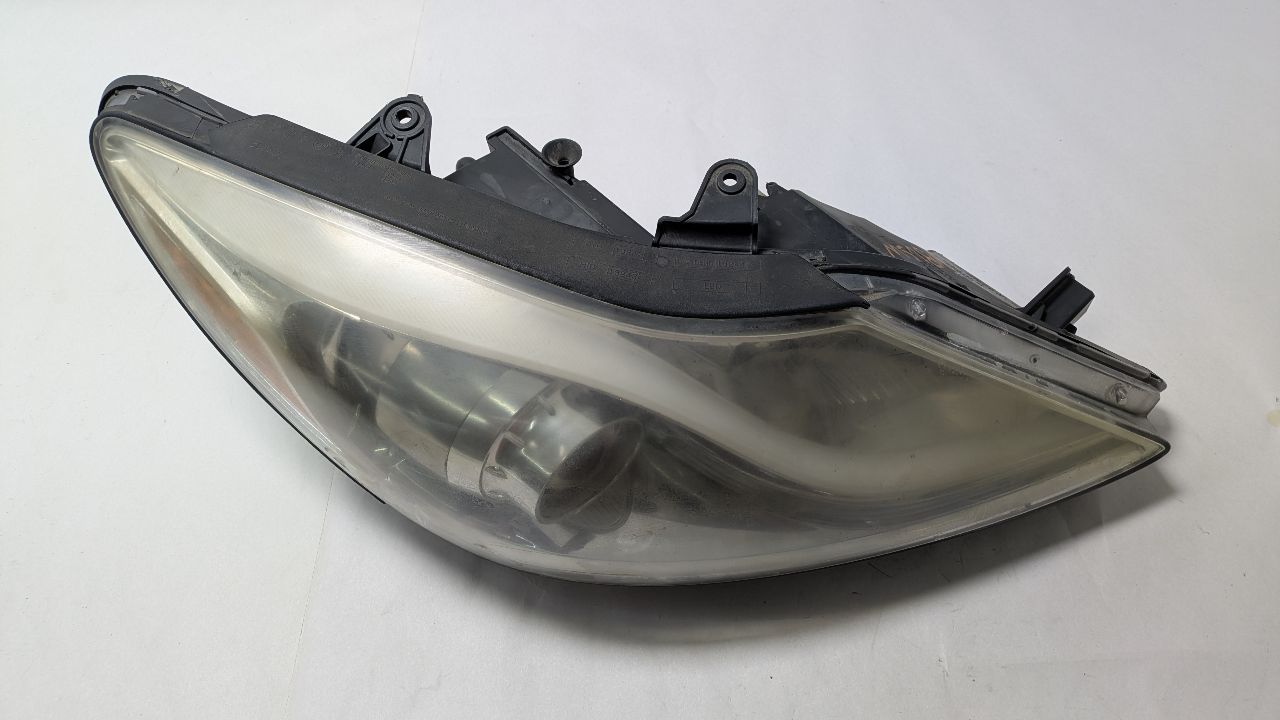 2014 HYUNDAI GENESIS 6cyl Gasoline 3.8 Right HEADLAMP ASSEMBLY - 385646