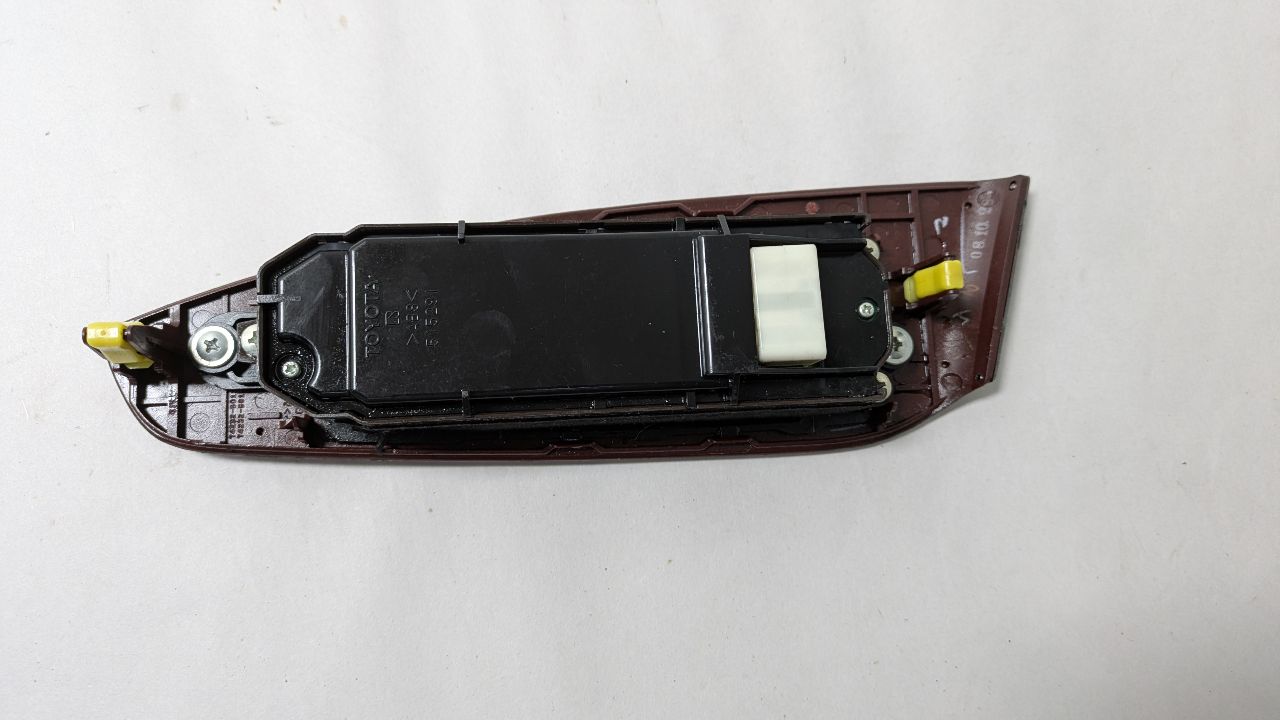 2009 LEXUS LS460 Left Front Door Switch - 385829 — photo 2