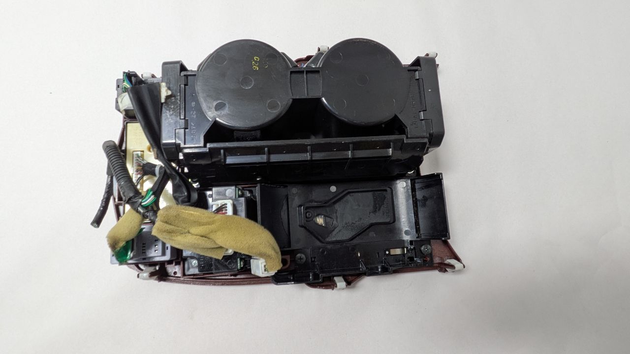 2009 LEXUS LS460 Console, Front - 385830 — photo 3
