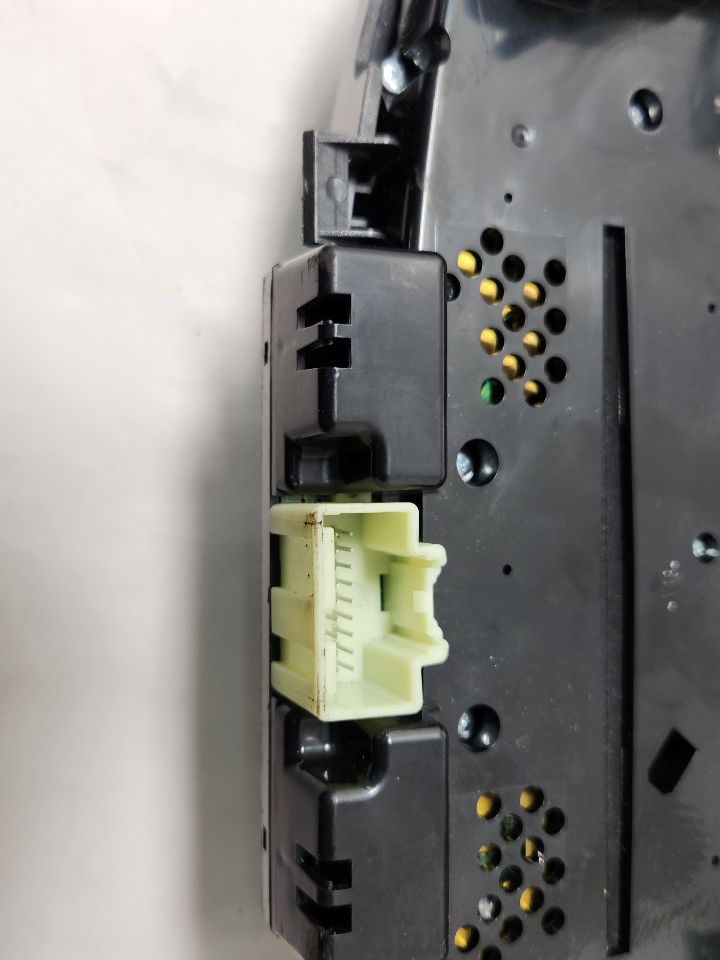 2013 BUICK LACROSSE 6 cyl Gas Flex Fuel 3.6 Radio Audio - 386198 — photo 7