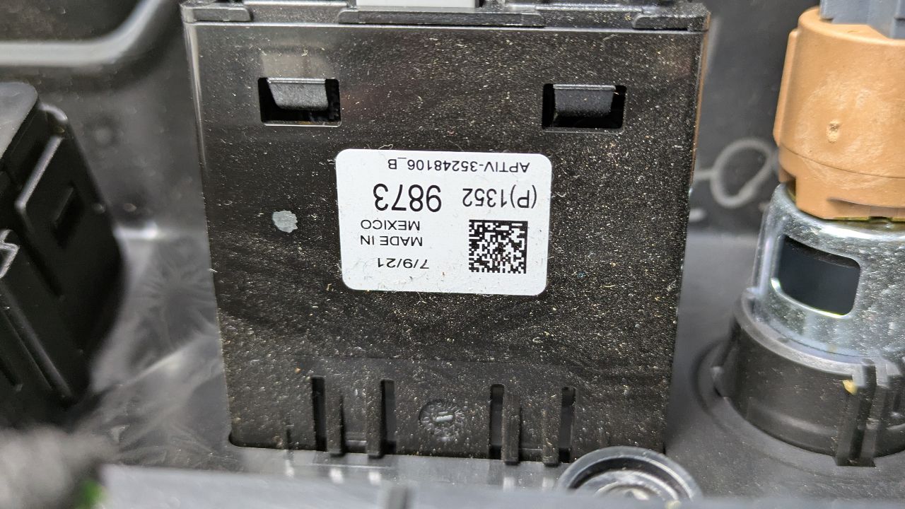 2022 GMC SIERRA 2500 PICKUP 6.6L 8cyl Turbo Diesel Info-GPS-TV Screen - 386291 — photo 6