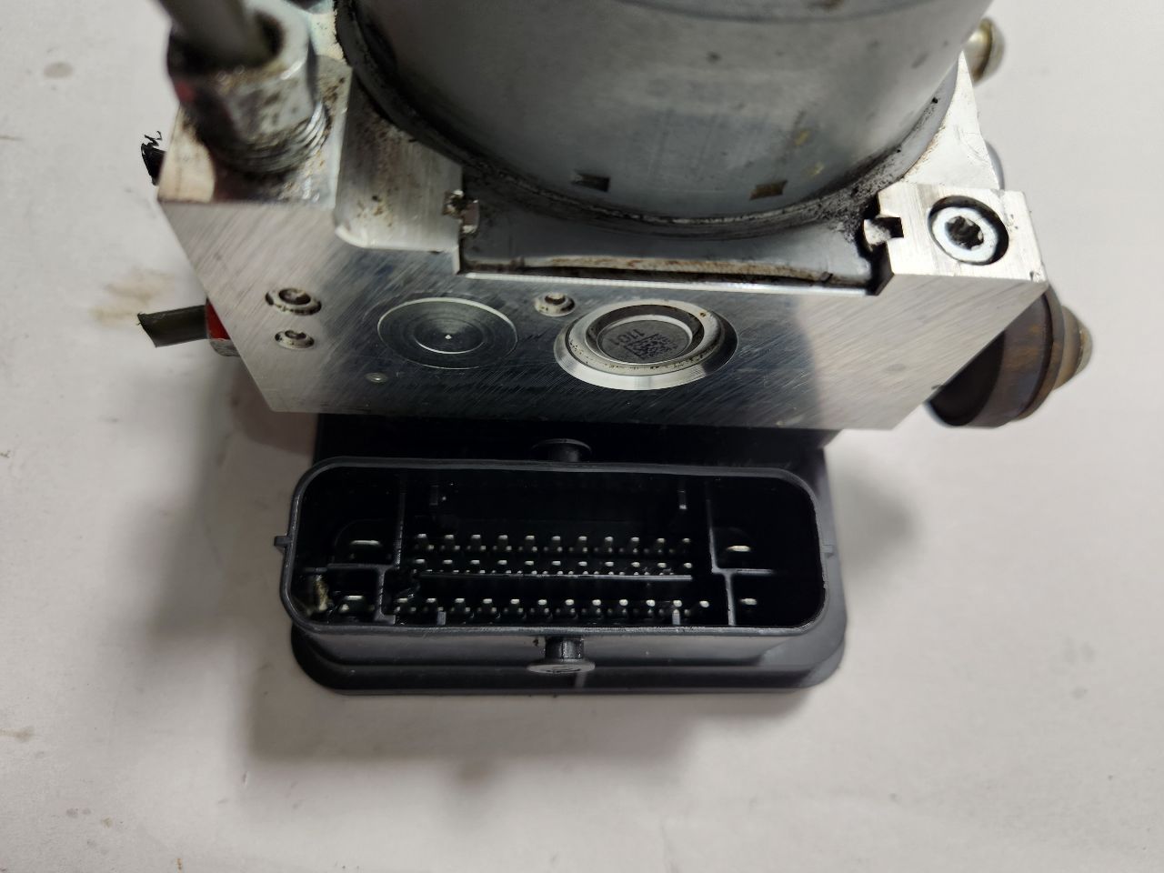 2020 MITSUBISHI ECLIPSE CROSS 1.5L 4cyl Turbo Gasoline Anti-lock Brake Pts - 386607 — photo 2