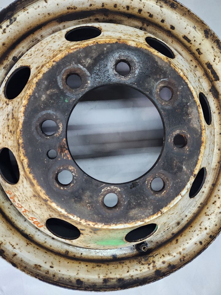 2017 FORD E350 VAN 6.8L Triton V10 WHEEL - 386686 — photo 2