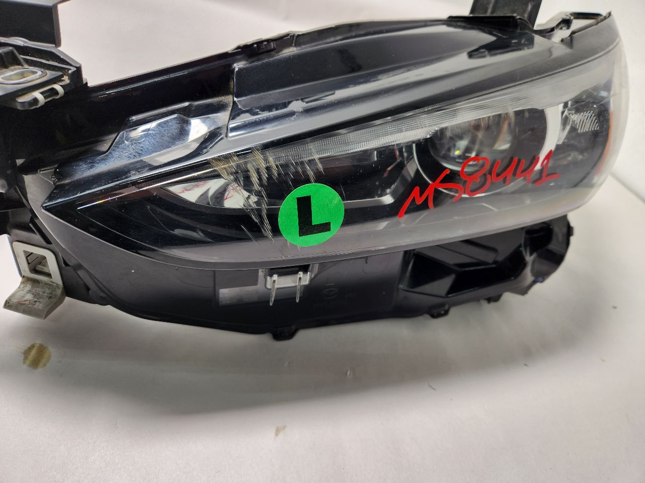 2018 MAZDA 6 2.5L 4cyl Turbo Gasoline Left HEADLAMP ASSEMBLY - 386689 — photo 4